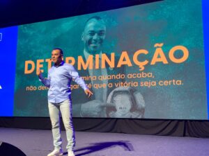 capitao-do-penta-cafu-abre-empreende-sc-e-fala-sobre-lideranca-e-ousadia